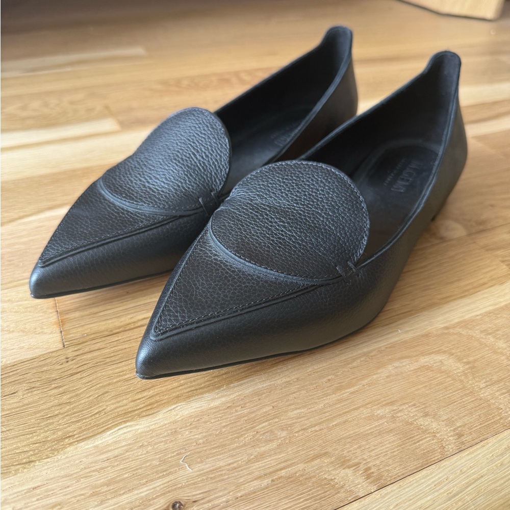 M.Gemi Stellato Anello Pointed Black Leather Flats NEVER WORN